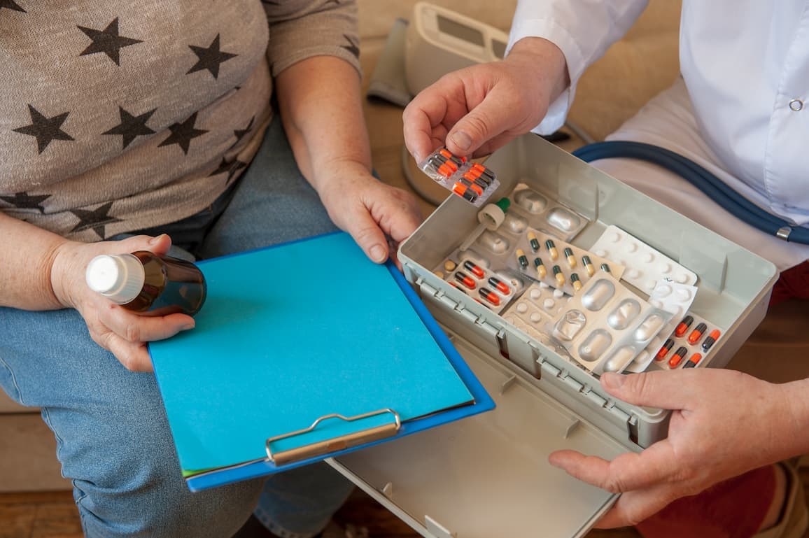 Dispill multi-dose medication packaging organized by date and time